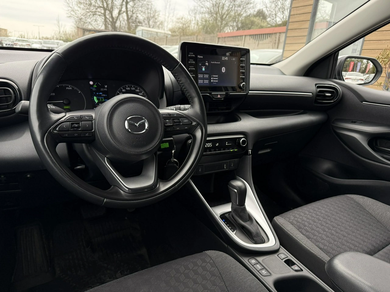 Mazda 2 Hybrid - Zdjęcie 15