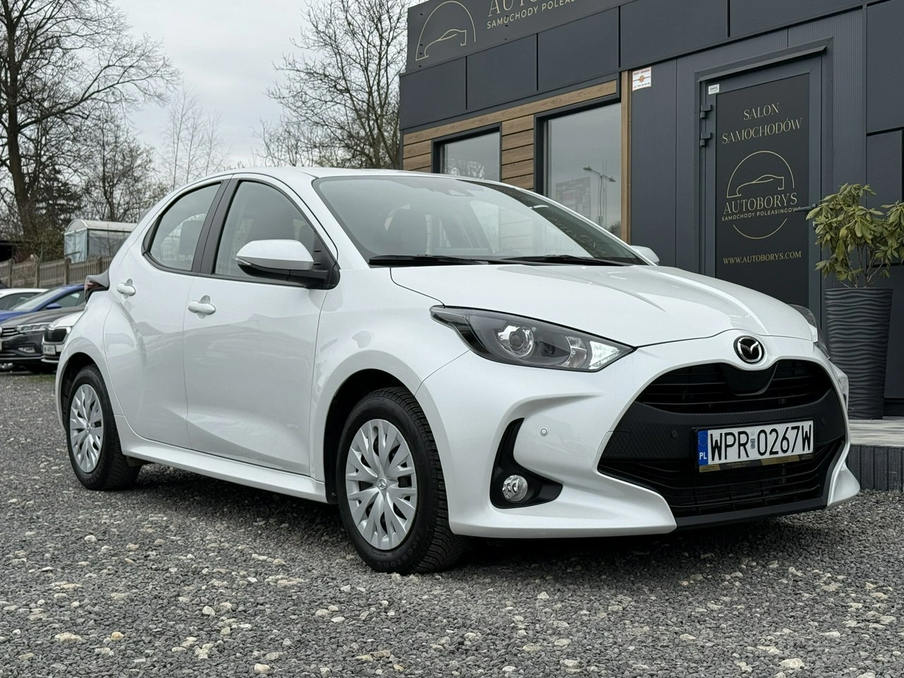 Mazda 2 Hybrid - Zdjęcie 2