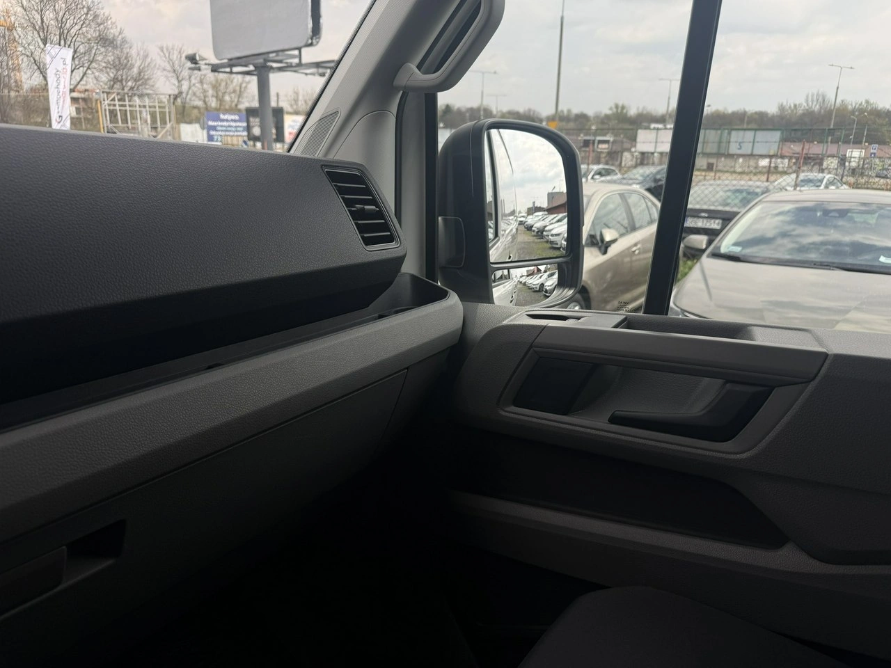 Volkswagen Crafter - Zdjęcie 25