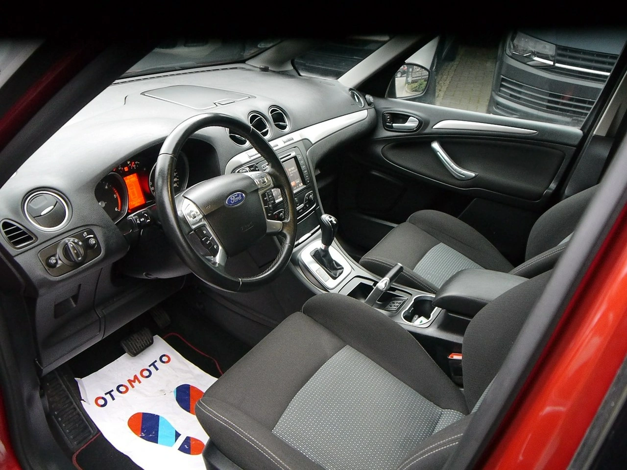 Ford S-Max - Zdjęcie 25