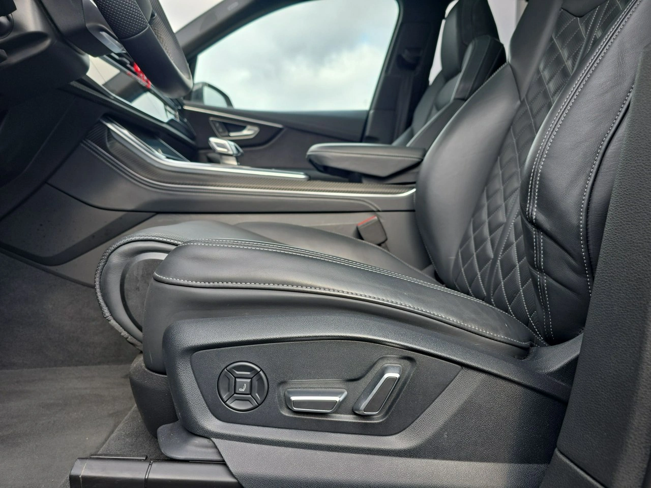 Audi Q7 - Zdjęcie 17