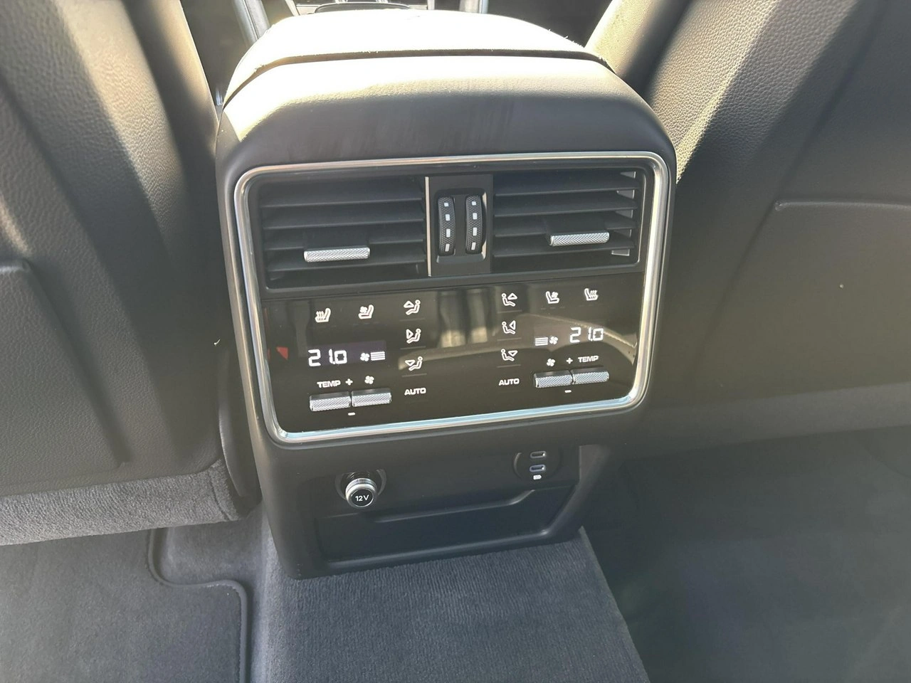 Porsche Cayenne GTS - Zdjęcie 13