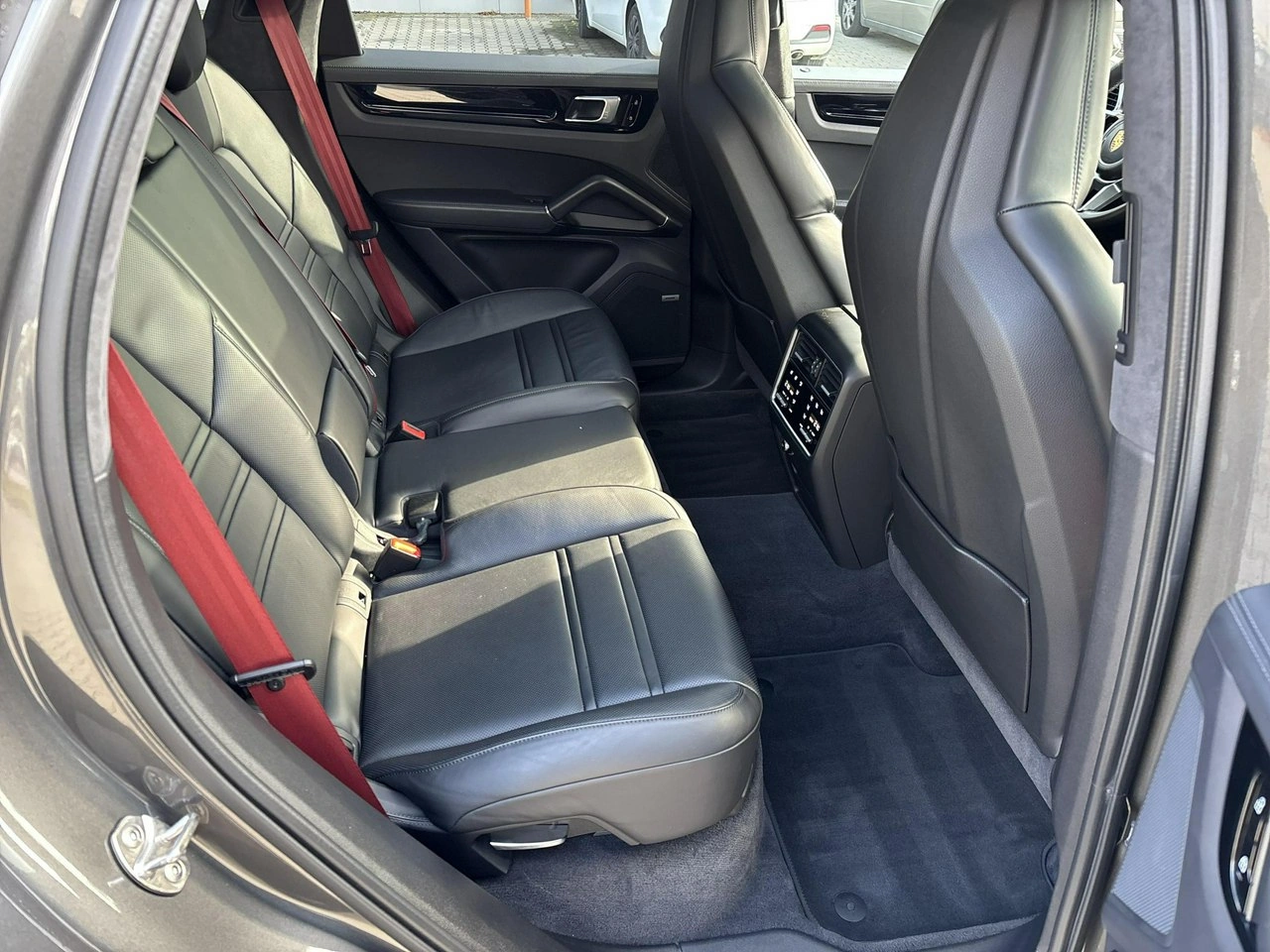 Porsche Cayenne GTS - Zdjęcie 17