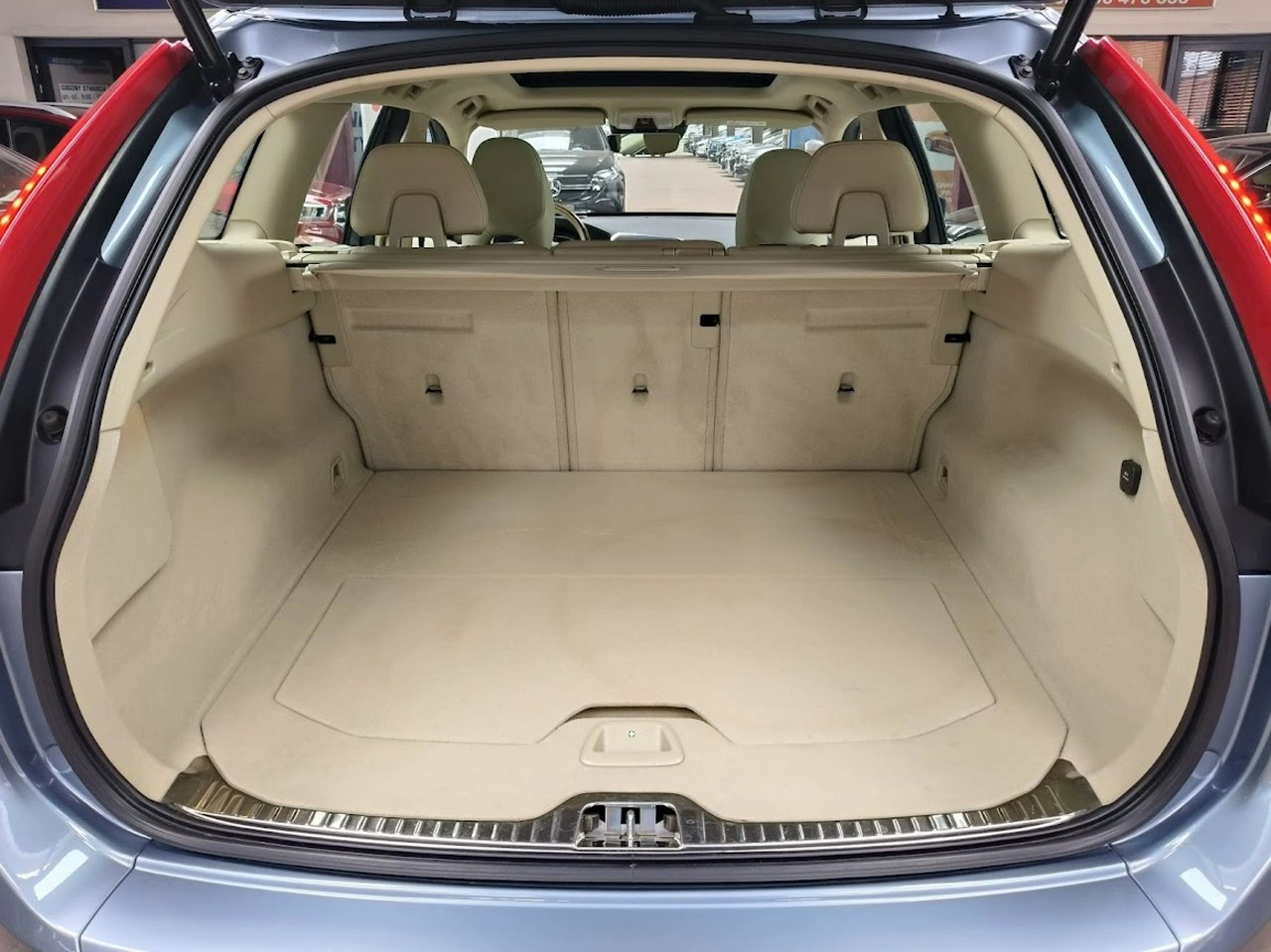 Volvo XC 60 - Zdjęcie 16