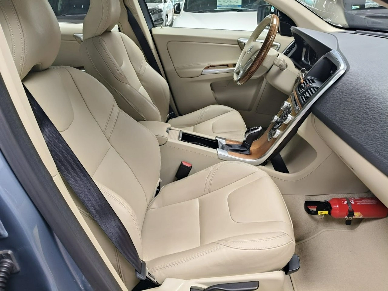 Volvo XC 60 - Zdjęcie 18