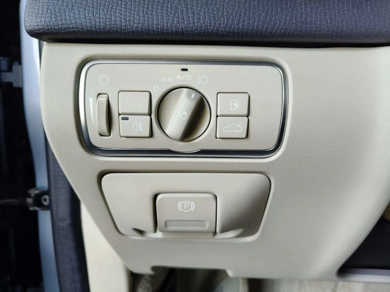 Volvo XC 60 - Zdjęcie 22