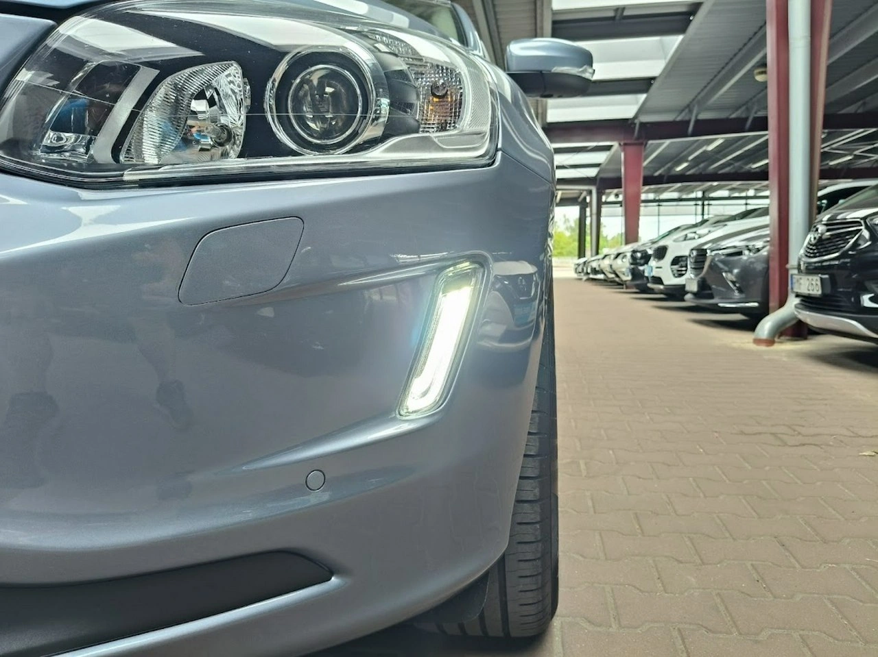 Volvo XC 60 - Zdjęcie 8