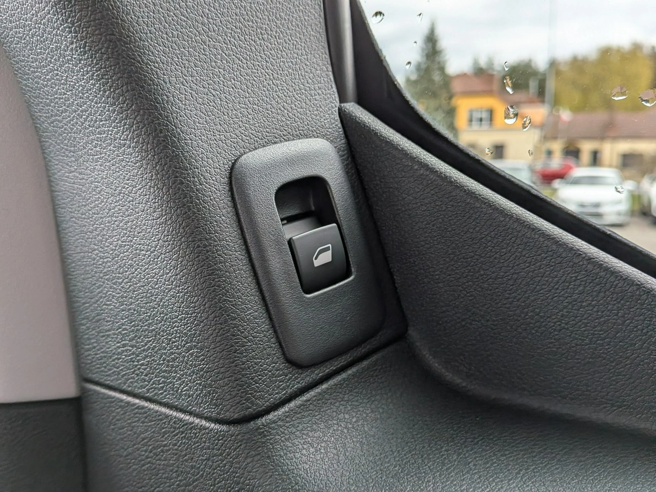 Opel Combo Life - Zdjęcie 21