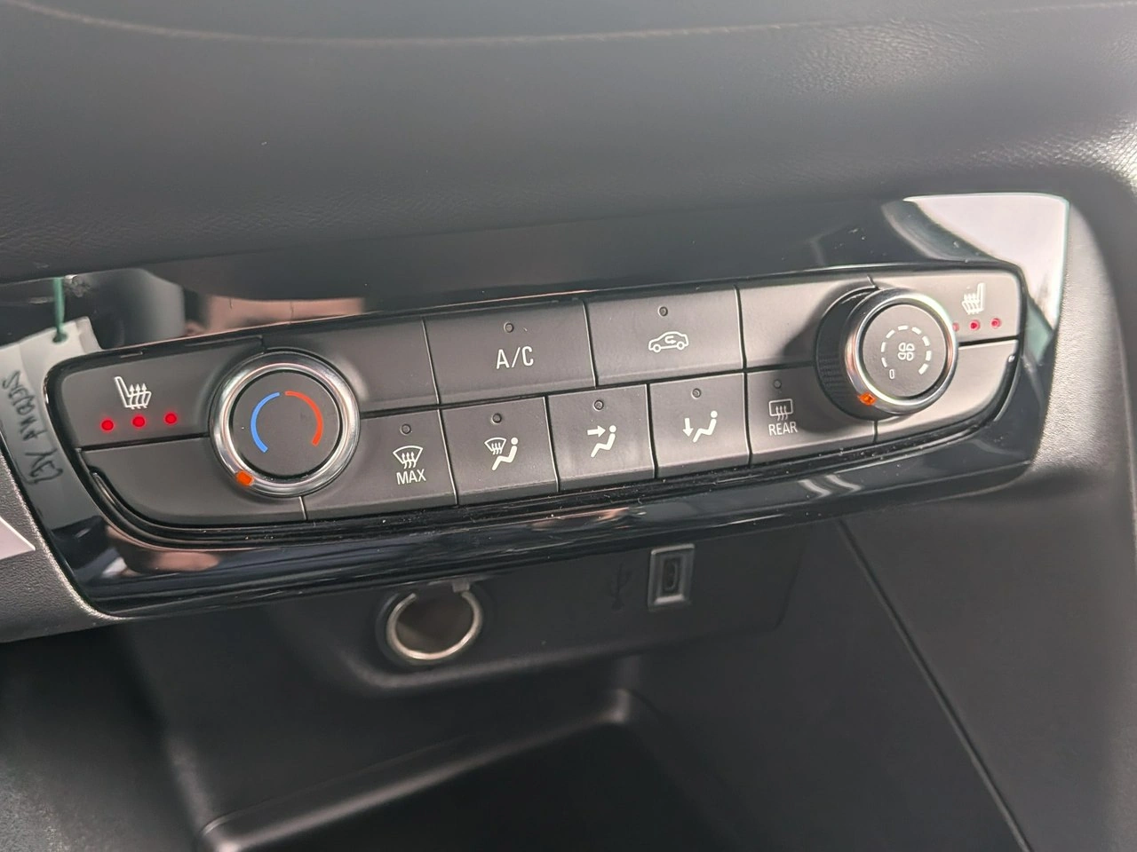 Opel Corsa - Zdjęcie 10