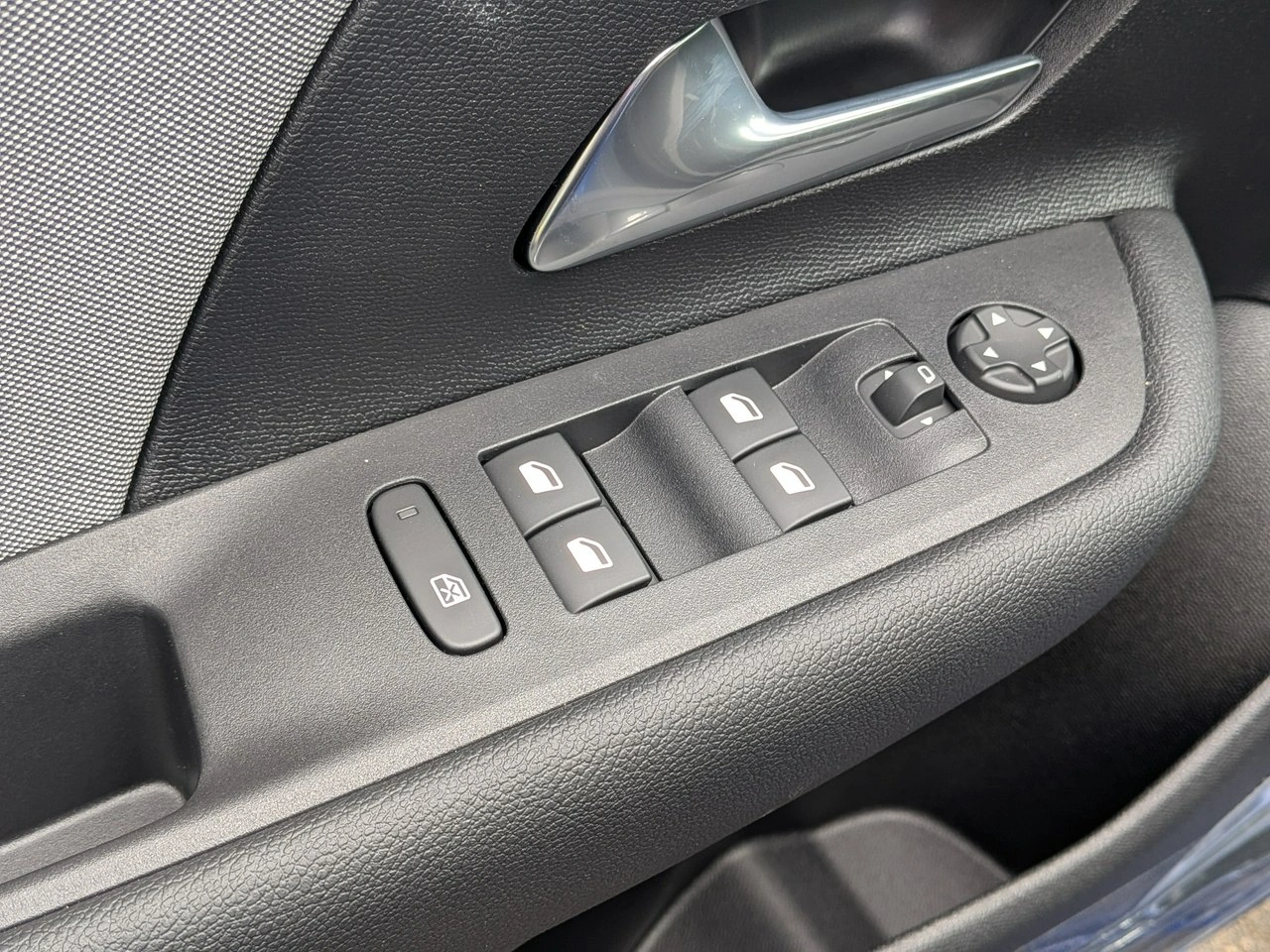 Opel Mokka - Zdjęcie 7