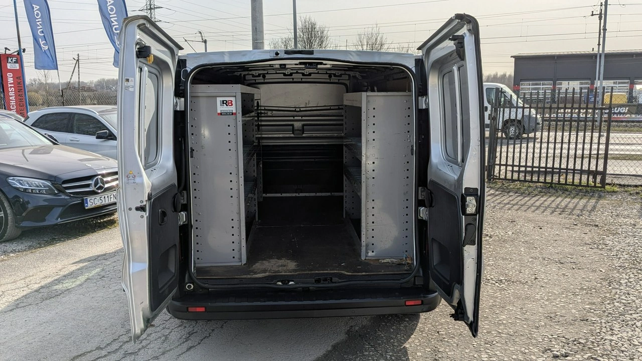 Opel Vivaro - Zdjęcie 30