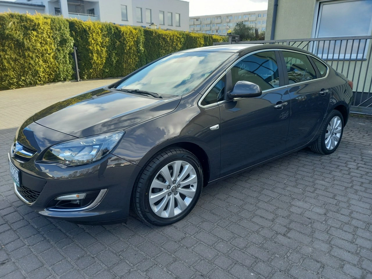 Opel Astra - Zdjęcie 10