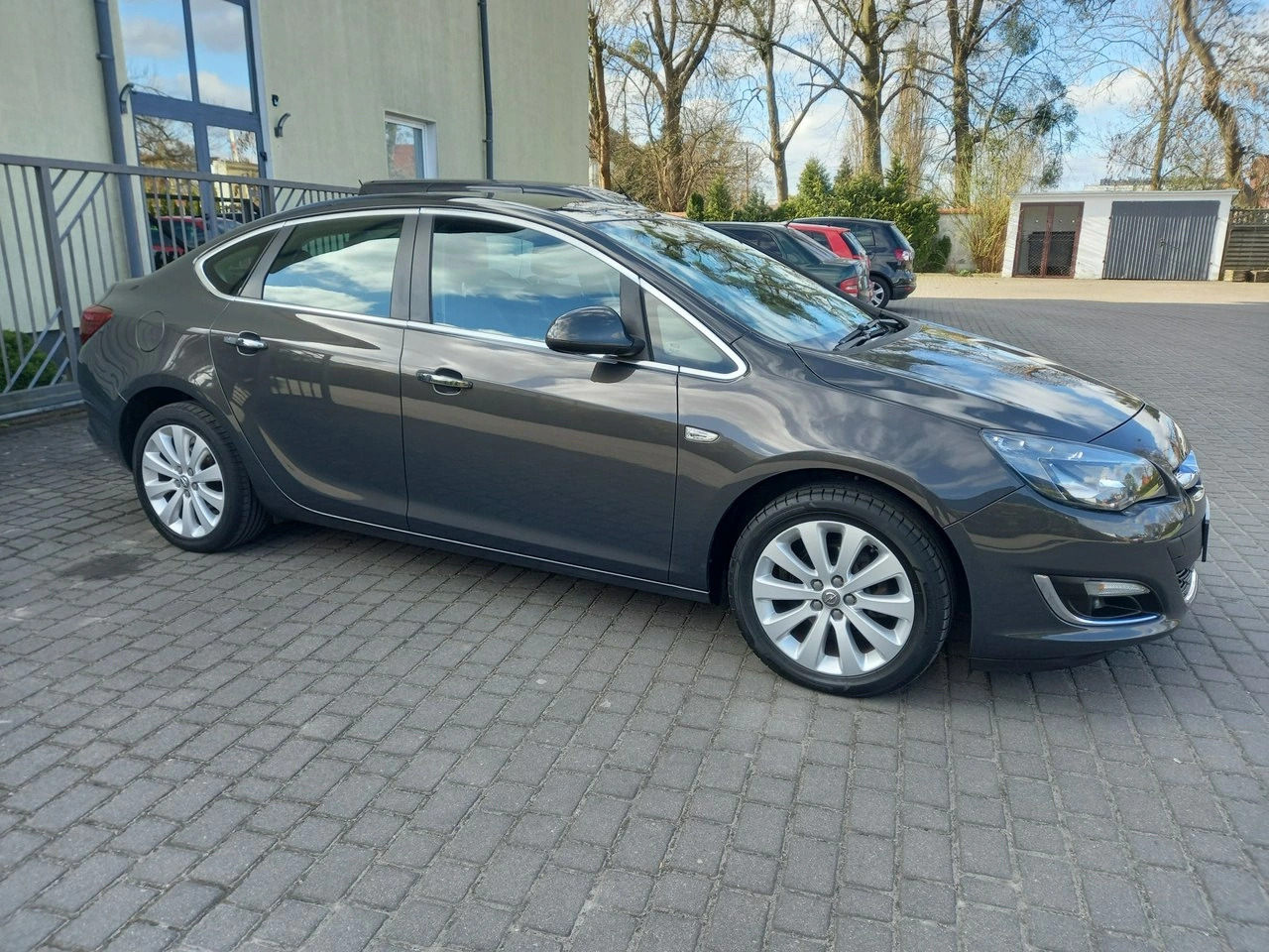 Opel Astra - Zdjęcie 11