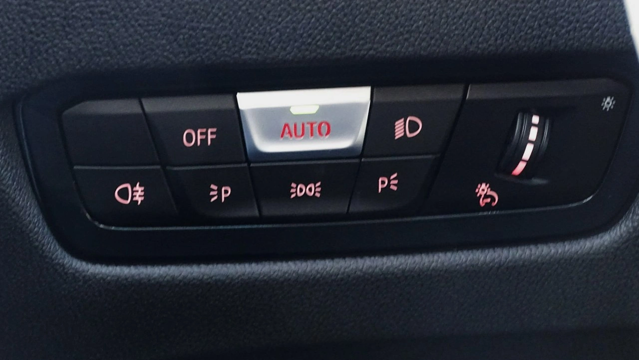 BMW 318 - Zdjęcie 15