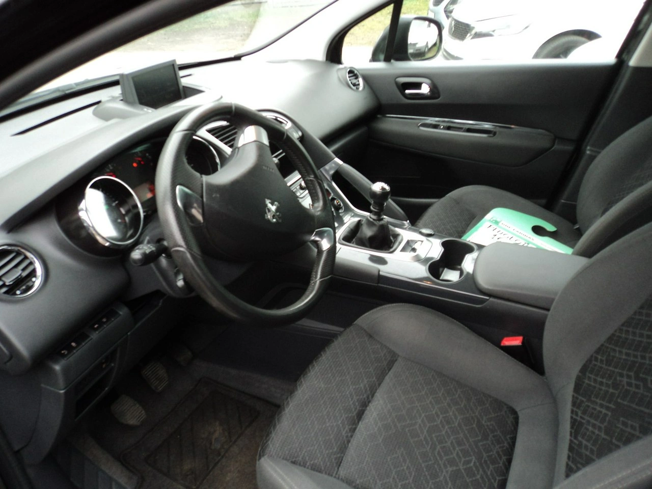 Peugeot 3008 - Zdjęcie 12