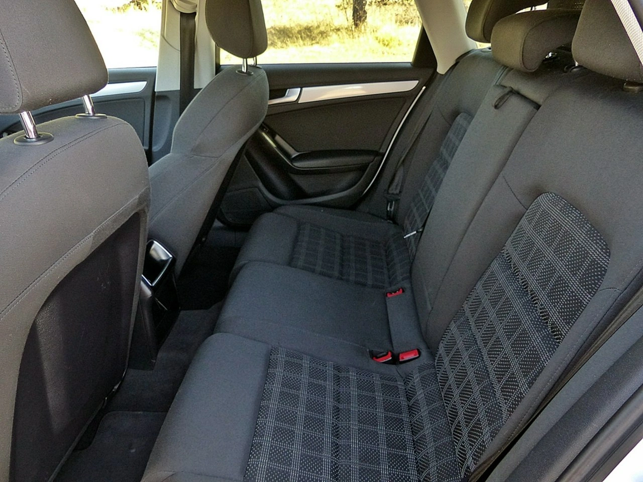 Audi A4 - Zdjęcie 21