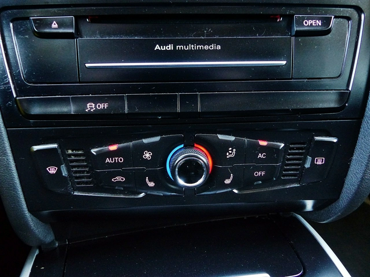 Audi A4 - Zdjęcie 32