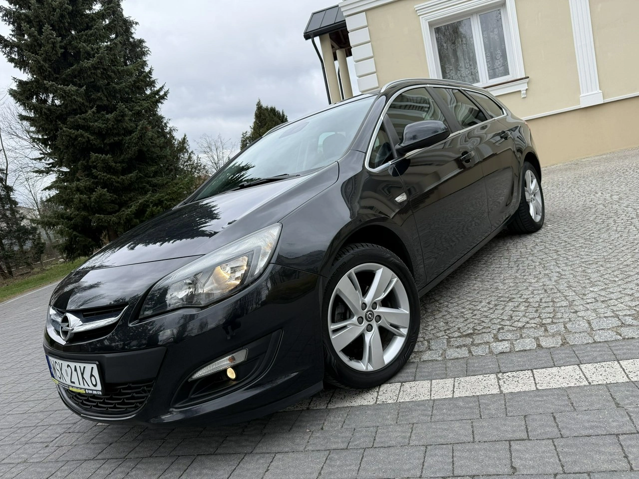 Opel Astra - Zdjęcie 2