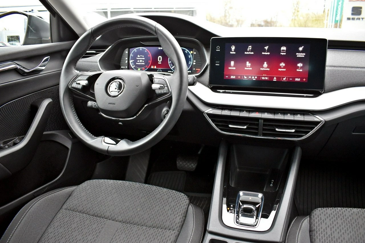 Skoda Octavia - Zdjęcie 16