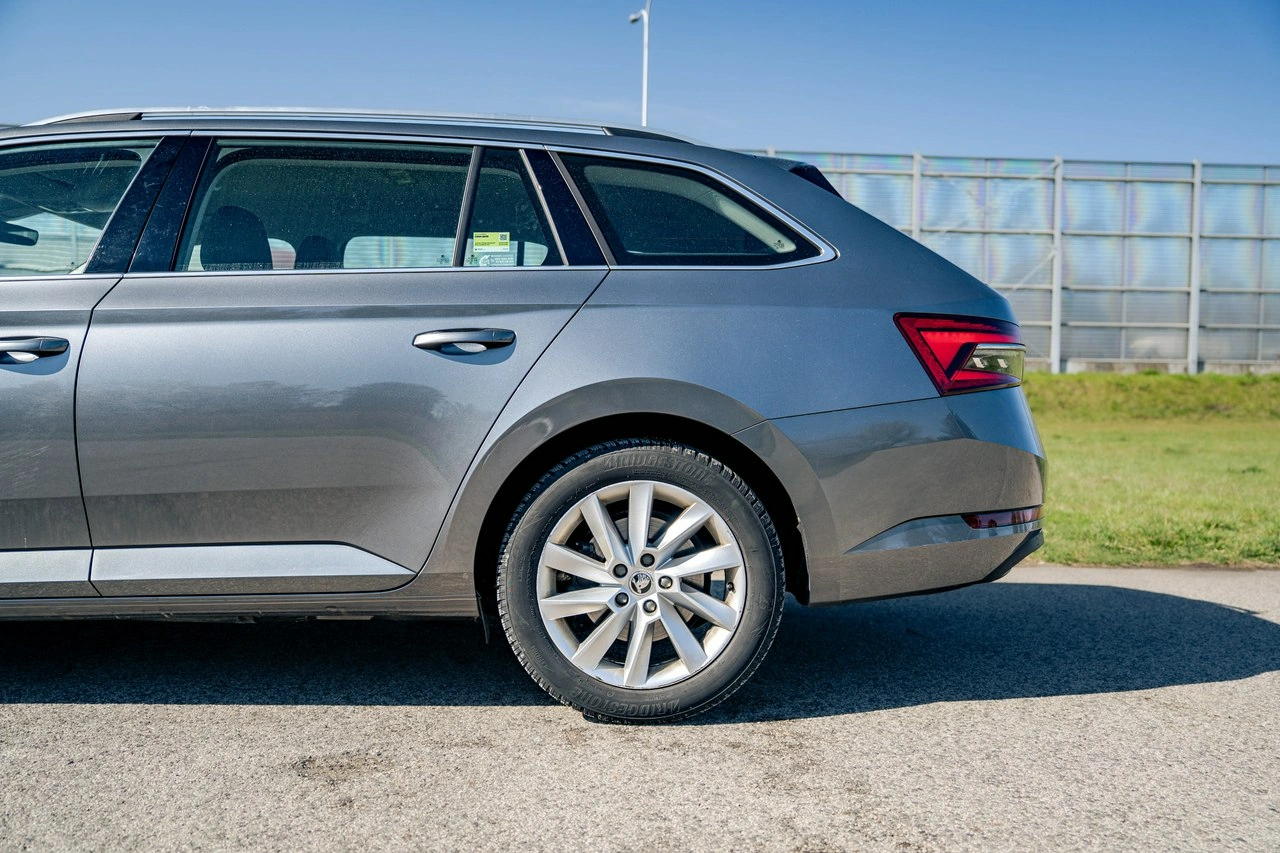 Skoda Superb - Zdjęcie 11