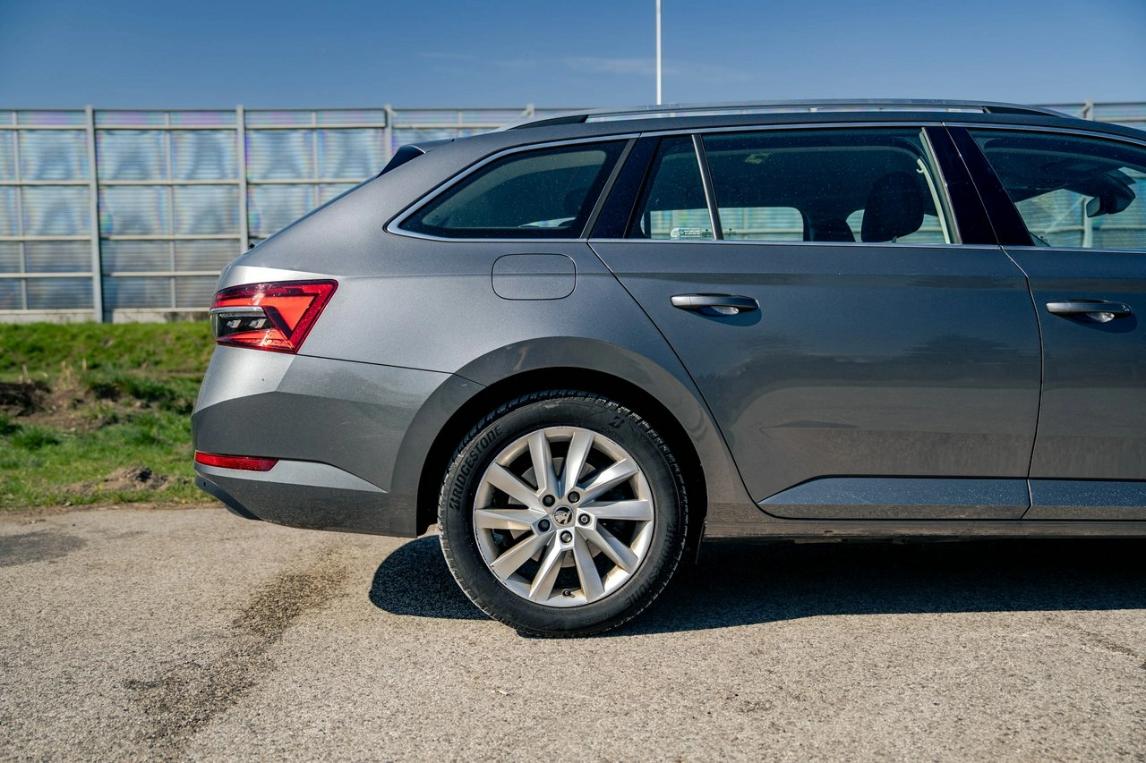 Skoda Superb - Zdjęcie 6
