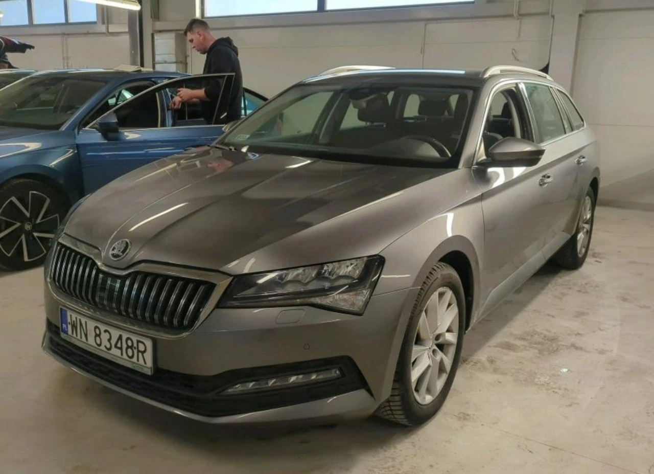 Skoda Superb - Główne zdjęcie
