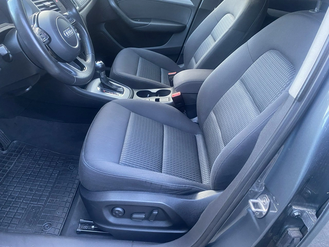 Audi Q3 - Zdjęcie 12