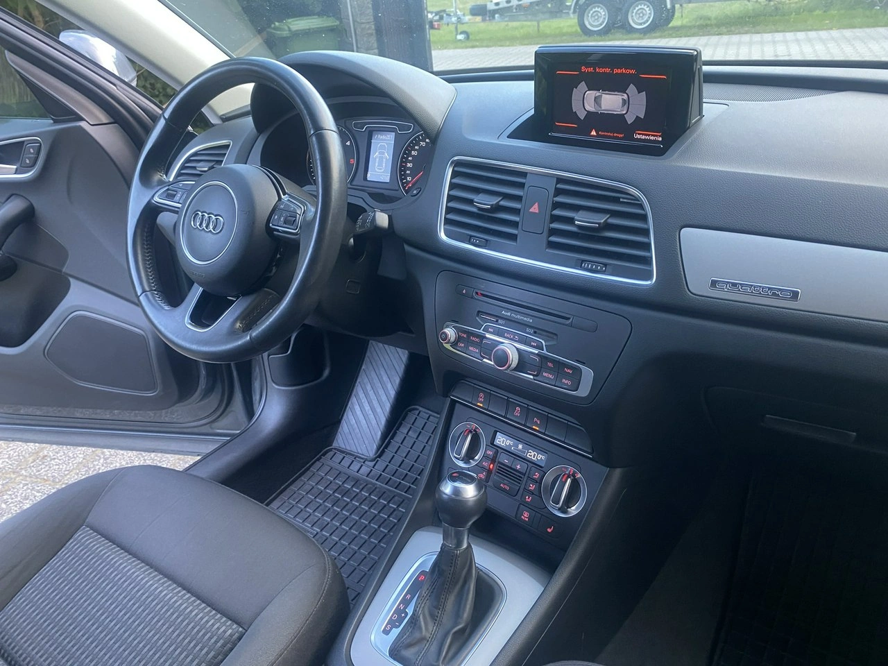 Audi Q3 - Zdjęcie 24