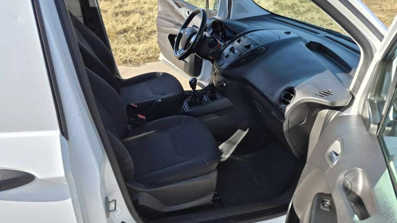 Ford Transit Courier - Zdjęcie 11