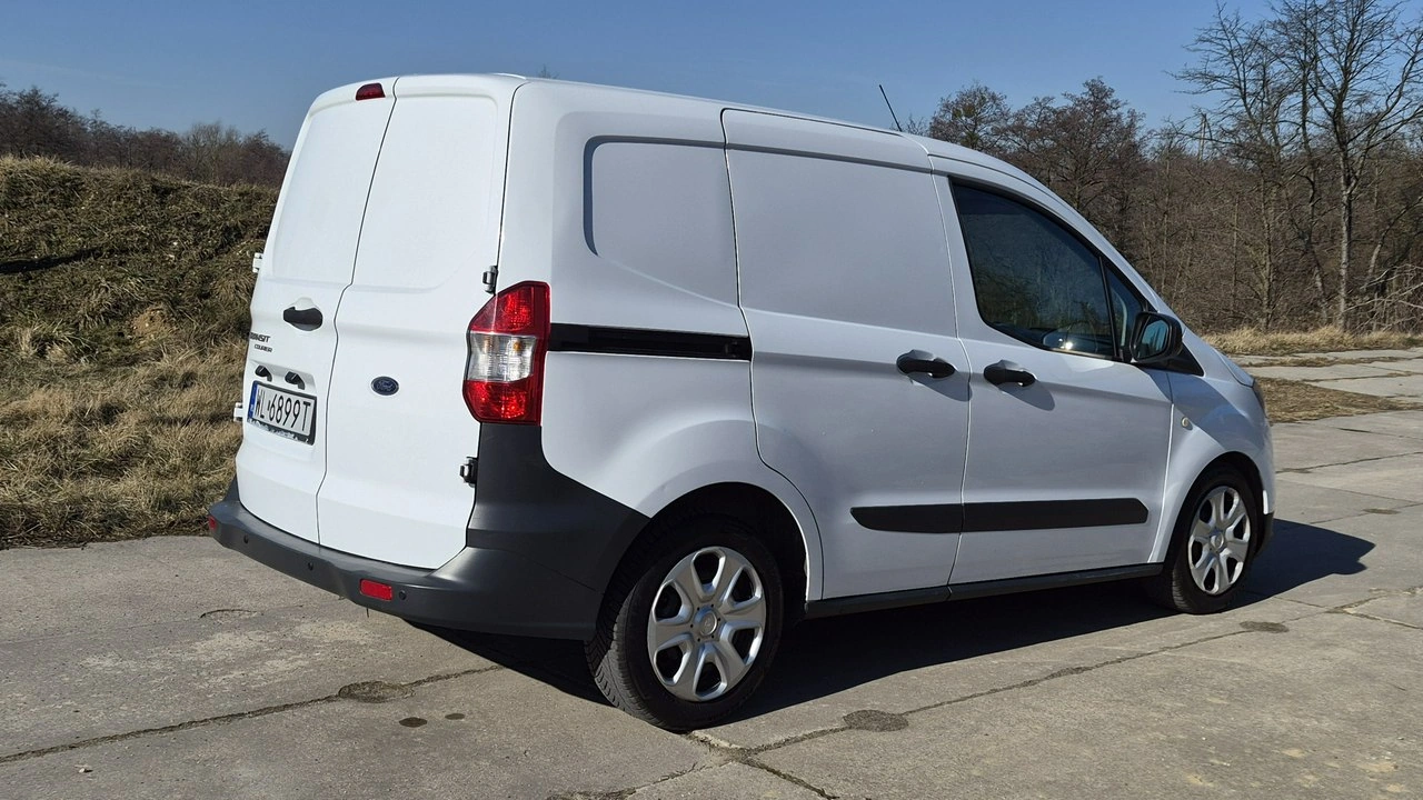 Ford Transit Courier - Zdjęcie 18