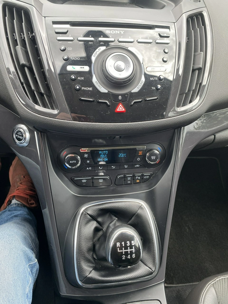 Ford Kuga - Zdjęcie 12