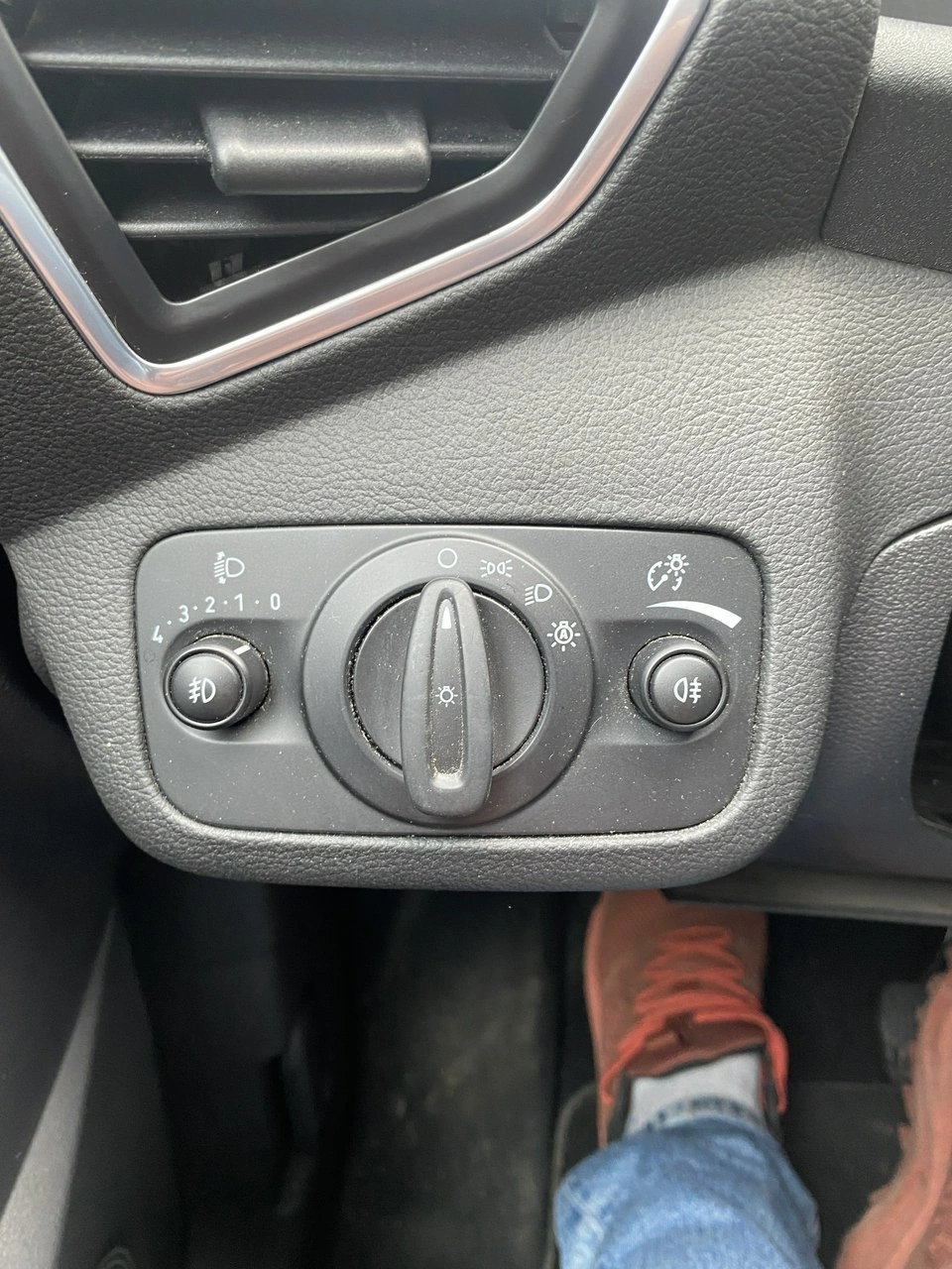 Ford Kuga - Zdjęcie 16