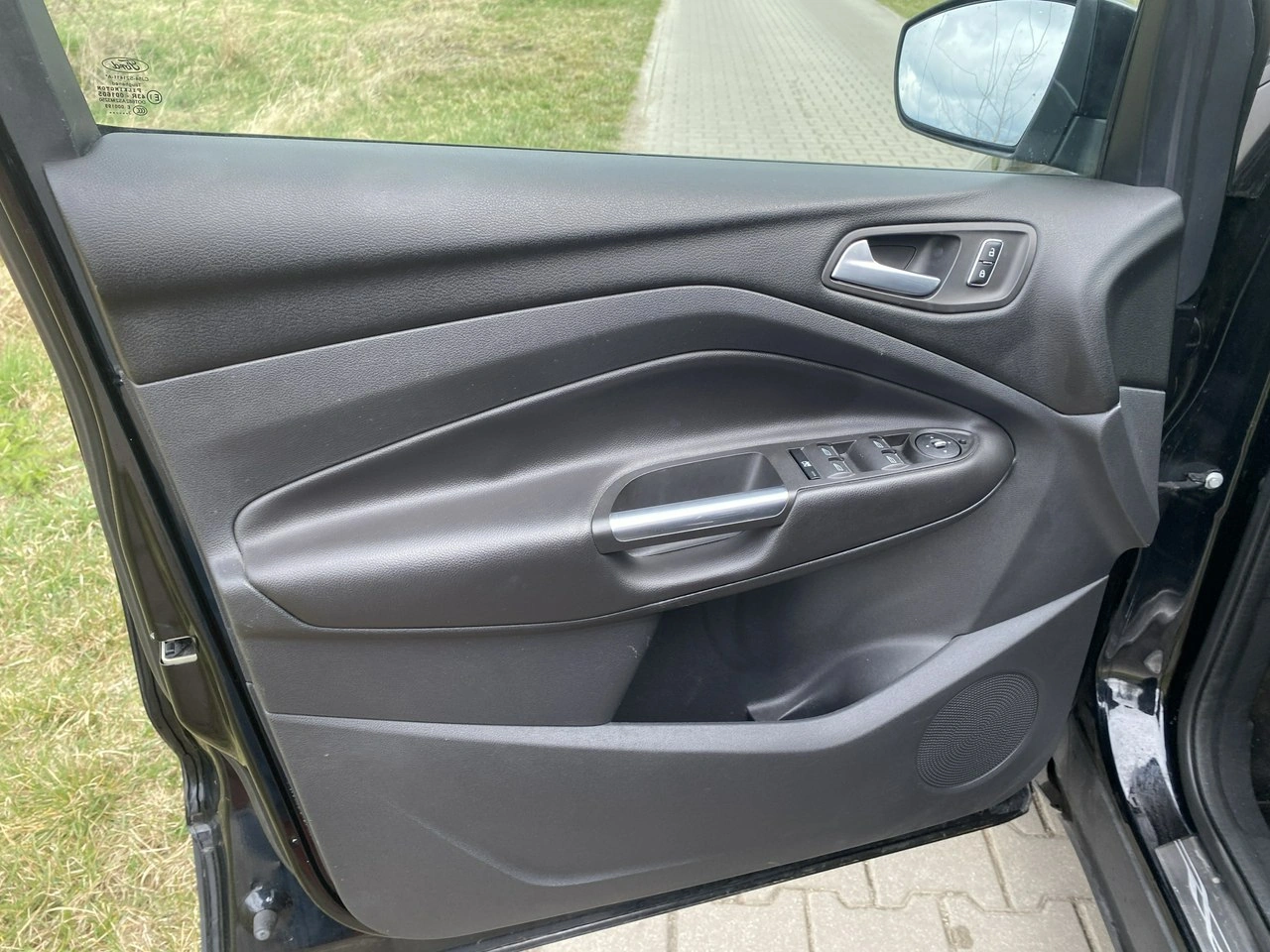 Ford Kuga - Zdjęcie 18