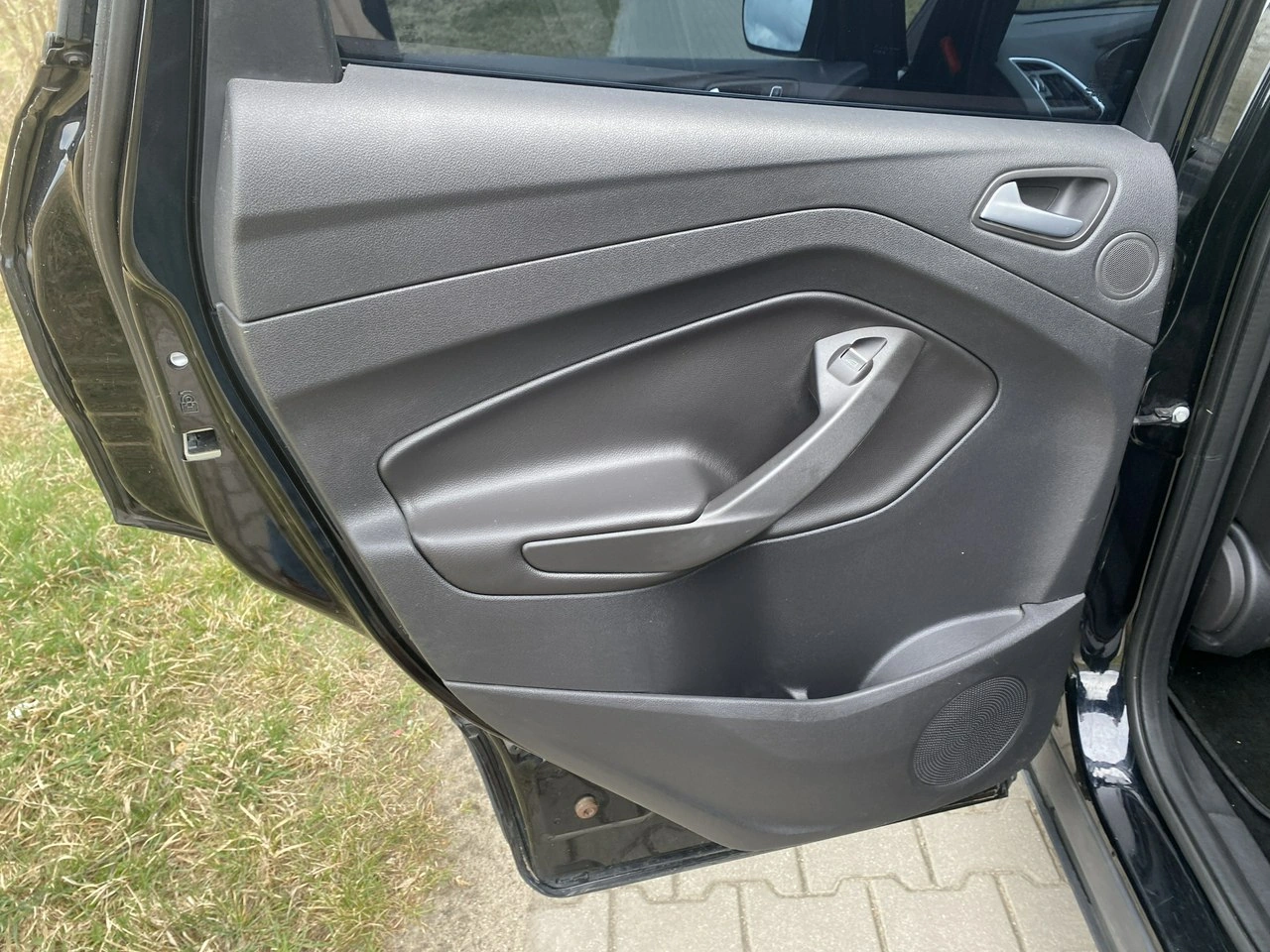 Ford Kuga - Zdjęcie 21