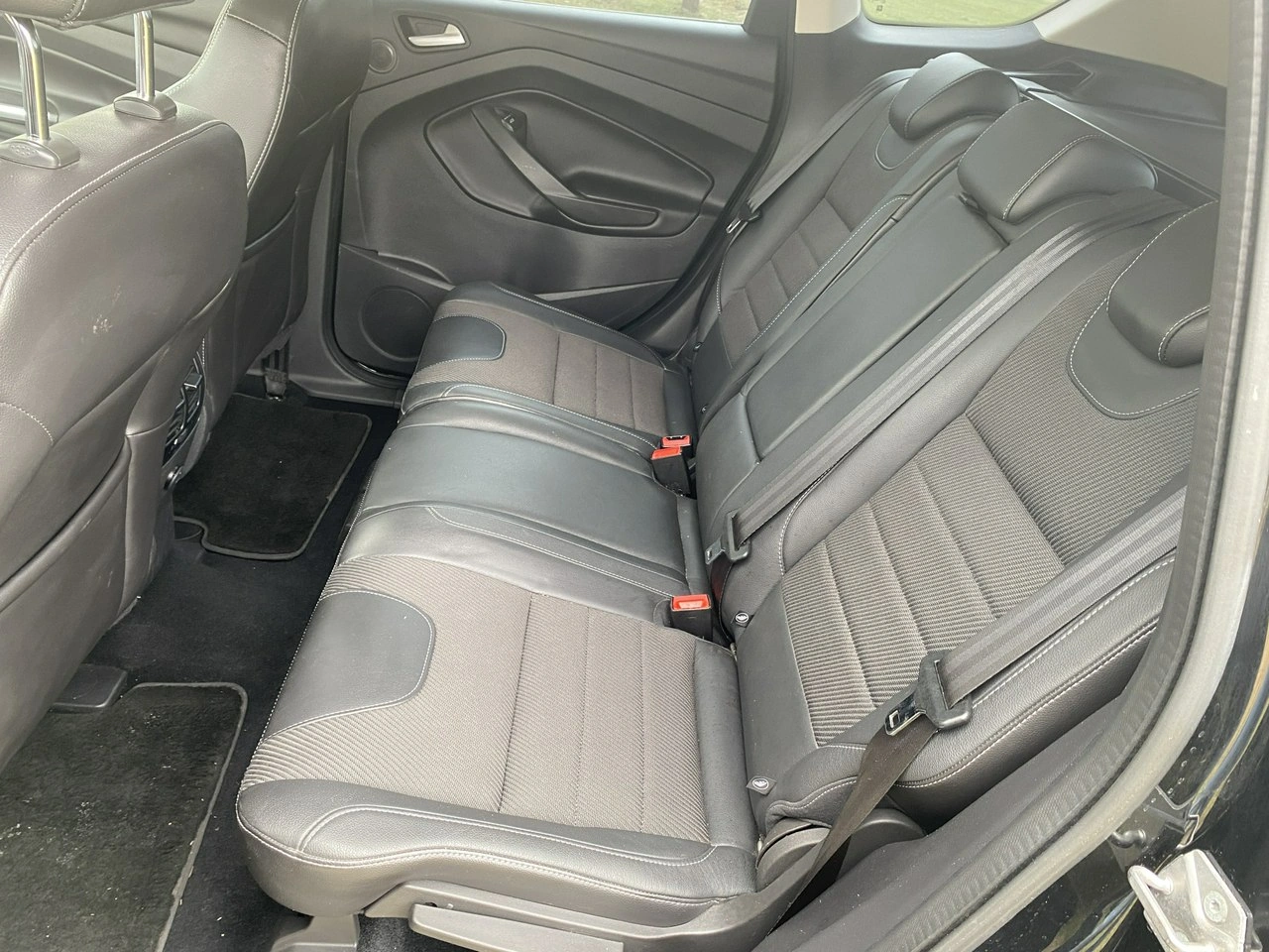 Ford Kuga - Zdjęcie 22