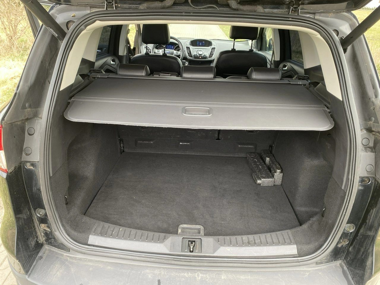 Ford Kuga - Zdjęcie 23