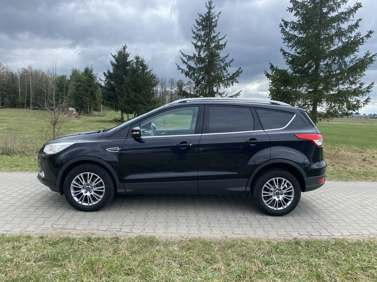 Ford Kuga - Zdjęcie 2