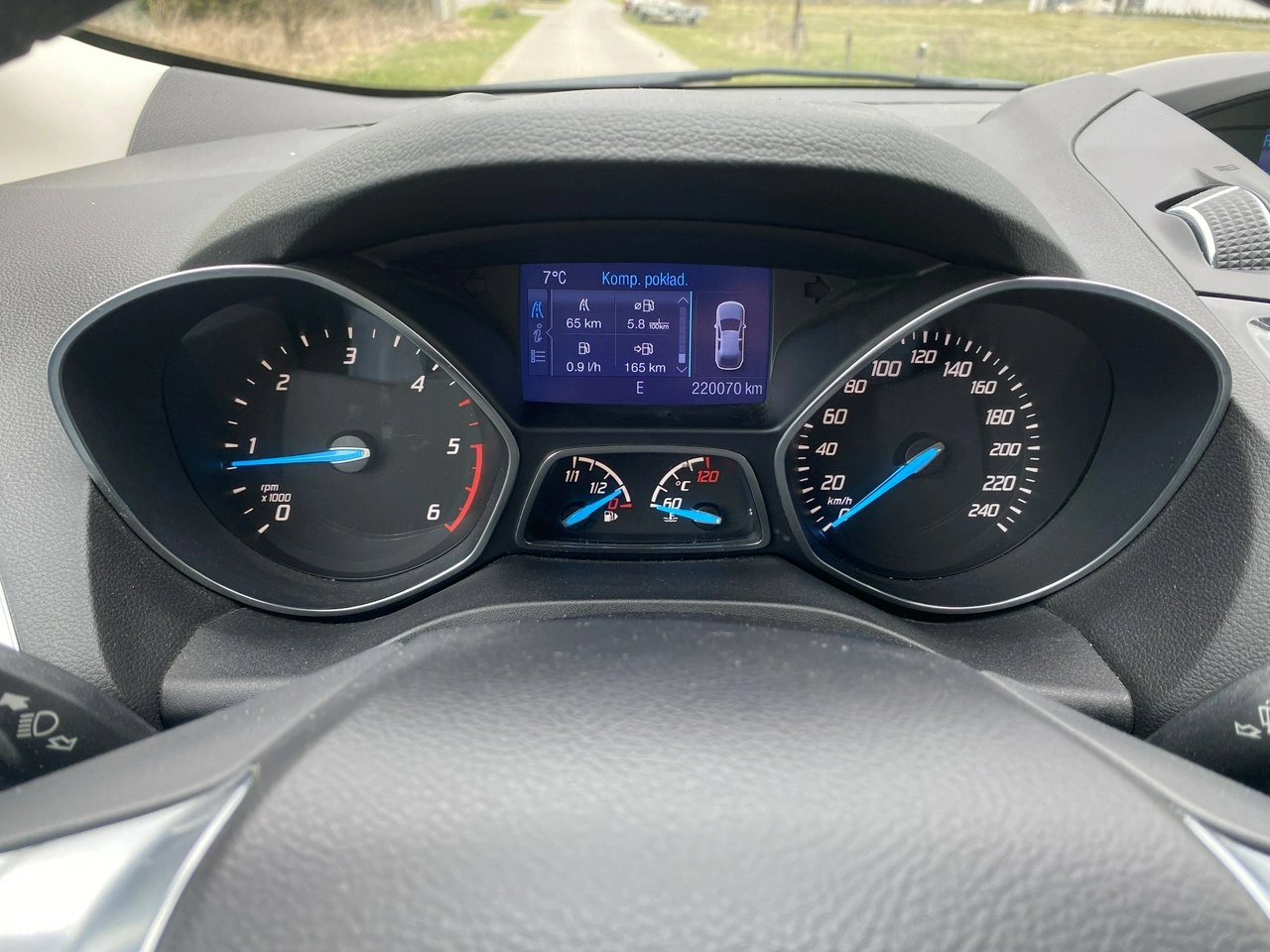 Ford Kuga - Zdjęcie 7