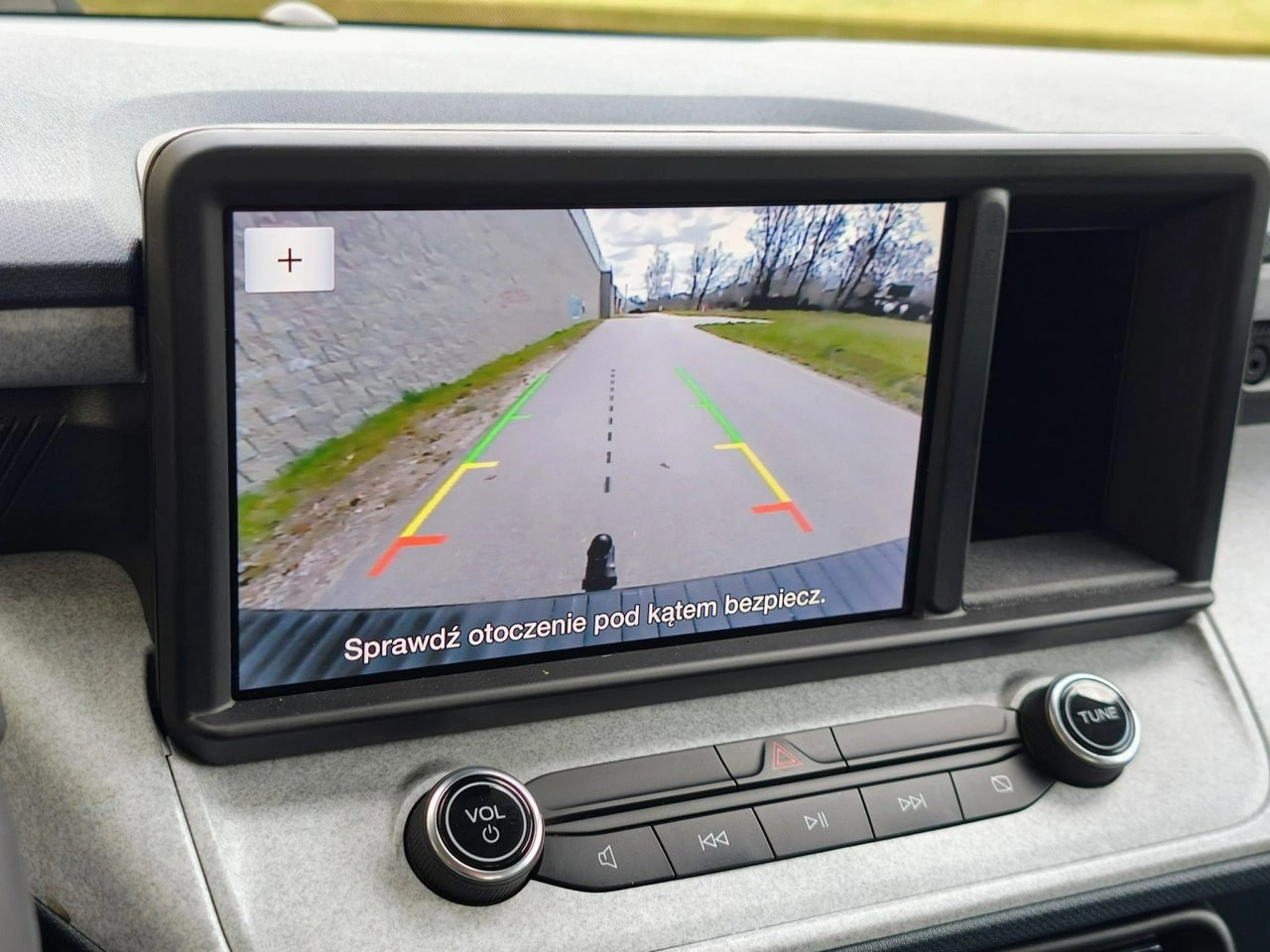 Ford Maverick - Zdjęcie 15