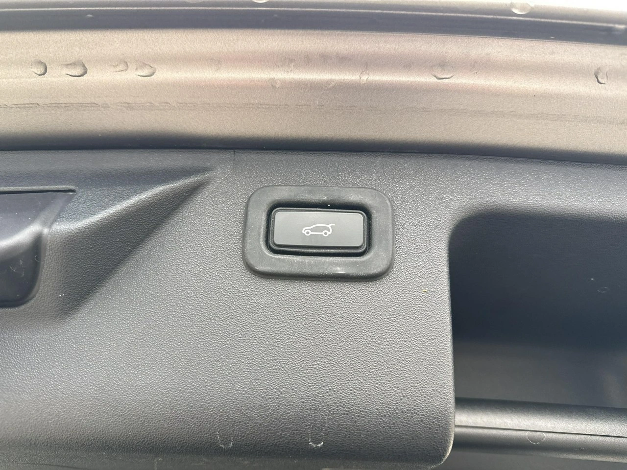 Land Rover Discovery Sport - Zdjęcie 16