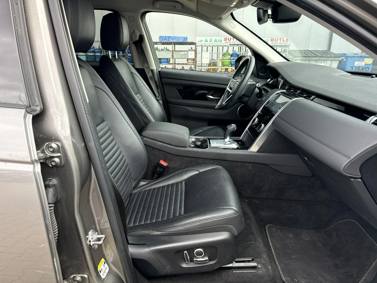 Land Rover Discovery Sport - Zdjęcie 20