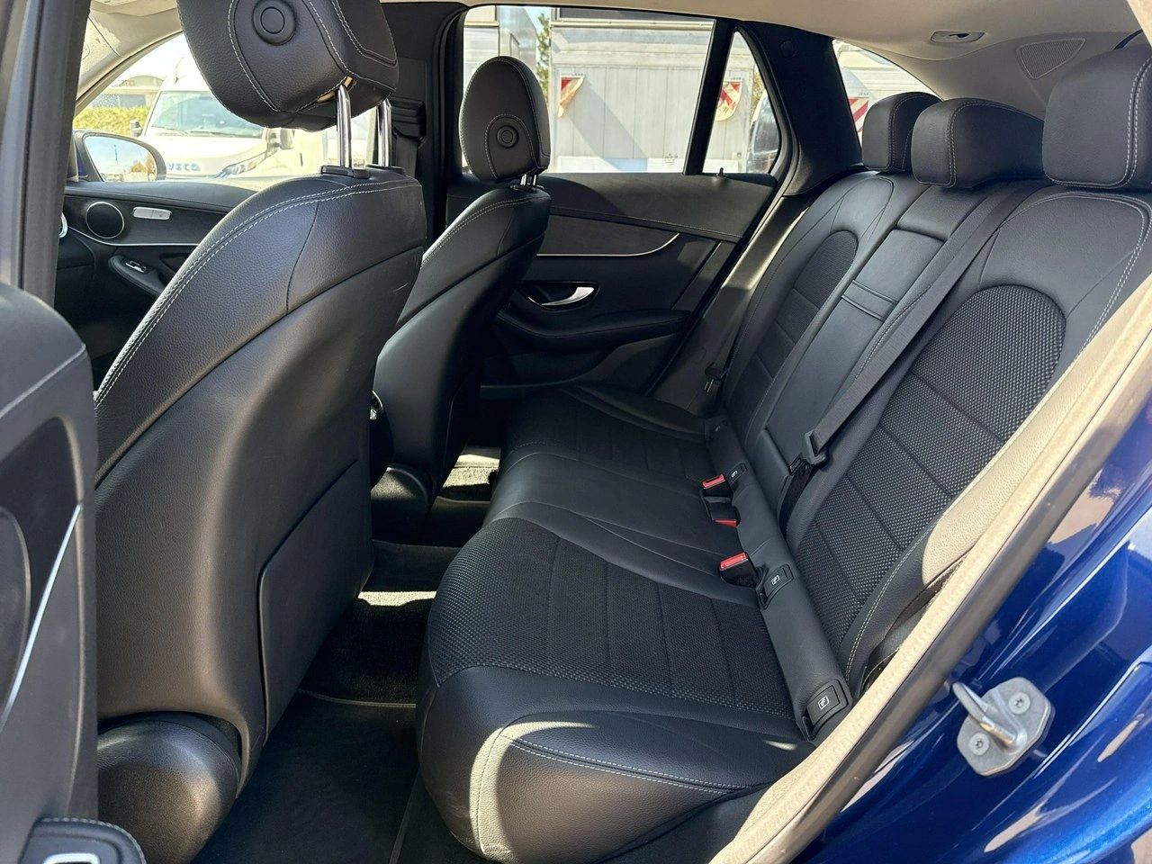 Mercedes GLC 200 - Zdjęcie 14