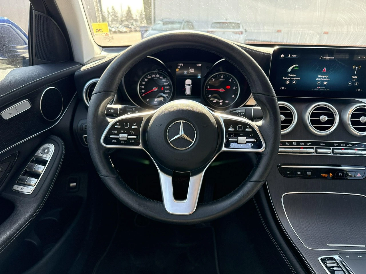 Mercedes GLC 200 - Zdjęcie 24