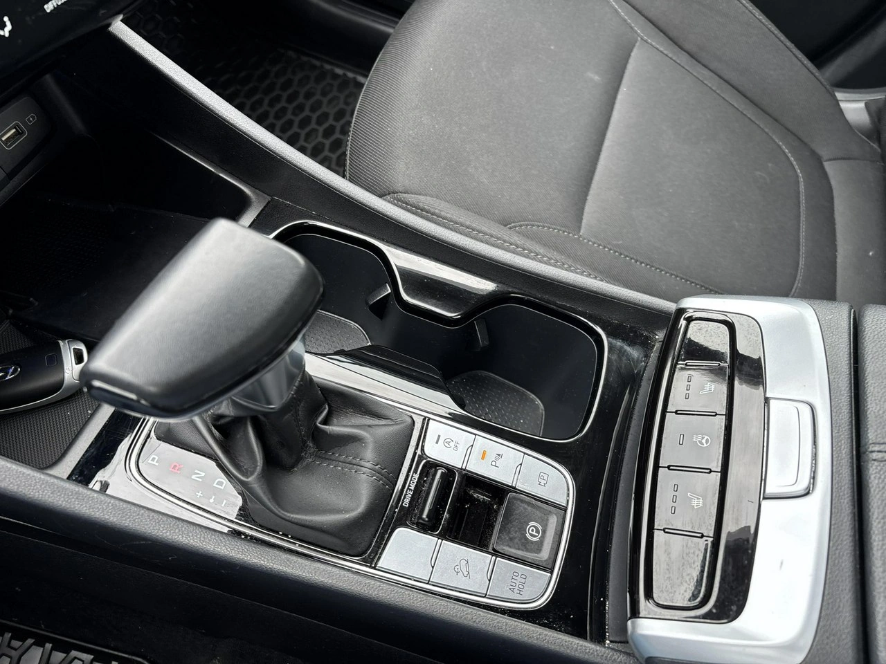 Hyundai Tucson - Zdjęcie 21