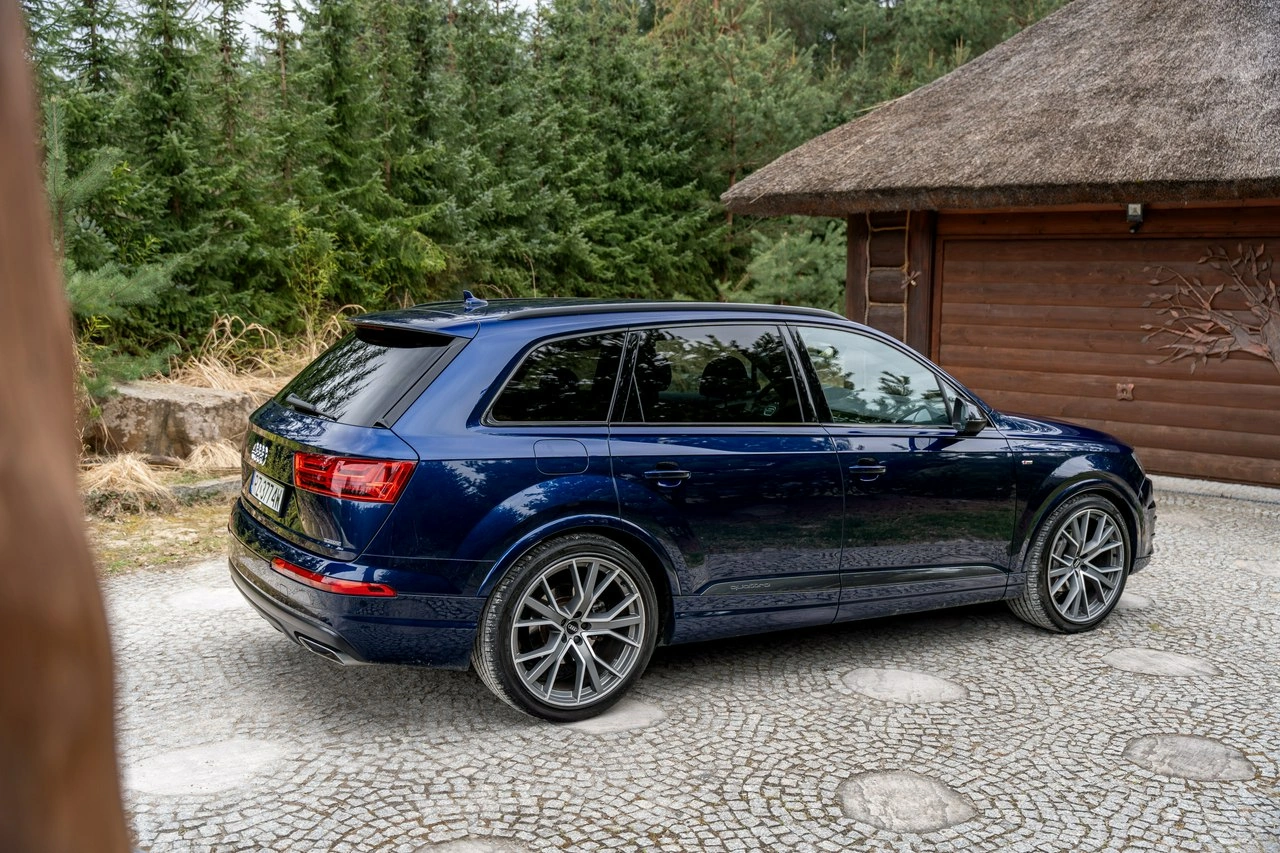Audi Q7 - Zdjęcie 32