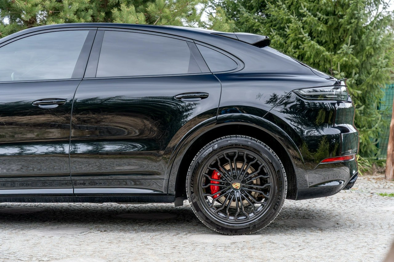 Porsche Cayenne GTS - Zdjęcie 17