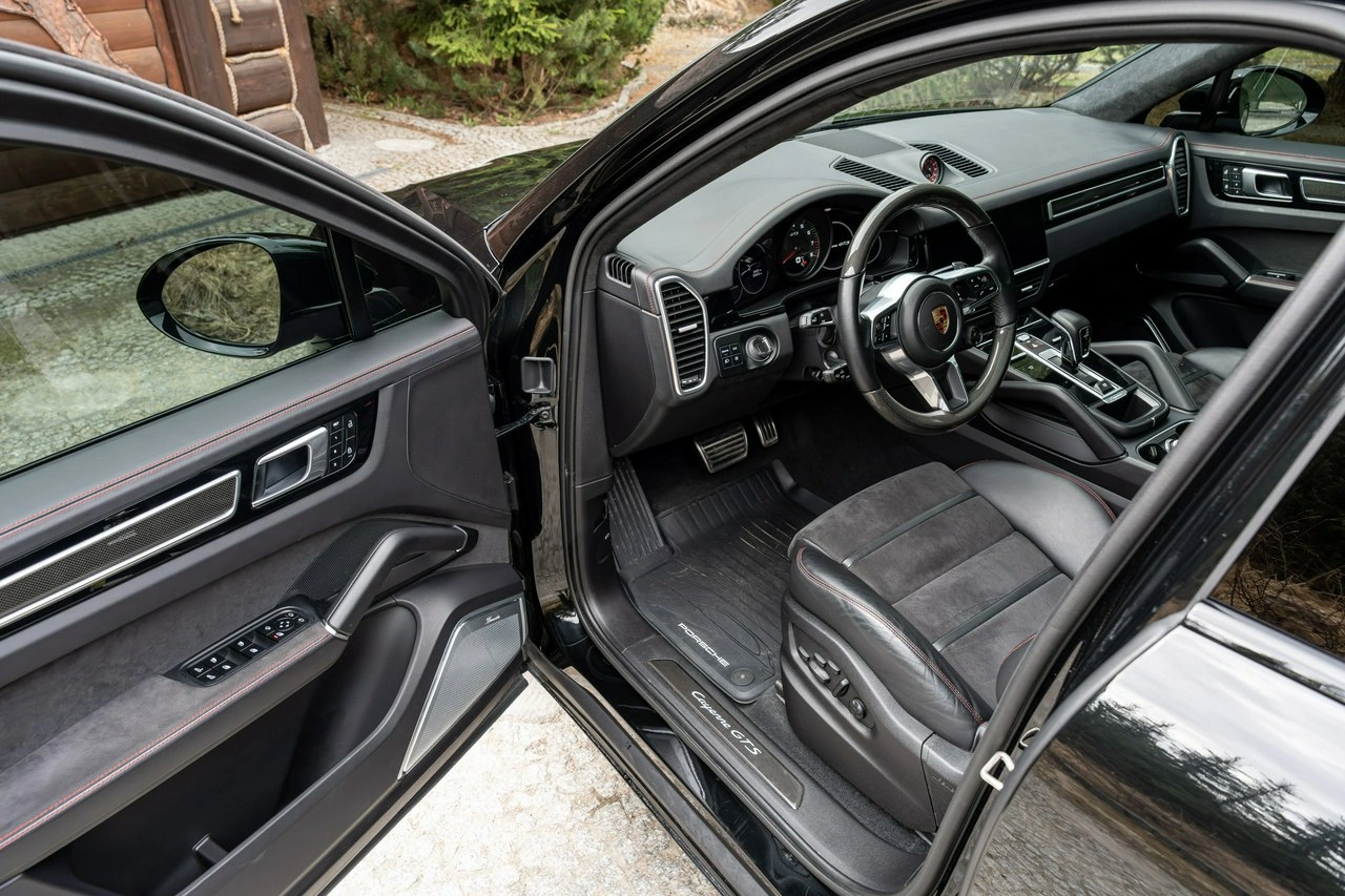 Porsche Cayenne GTS - Zdjęcie 36