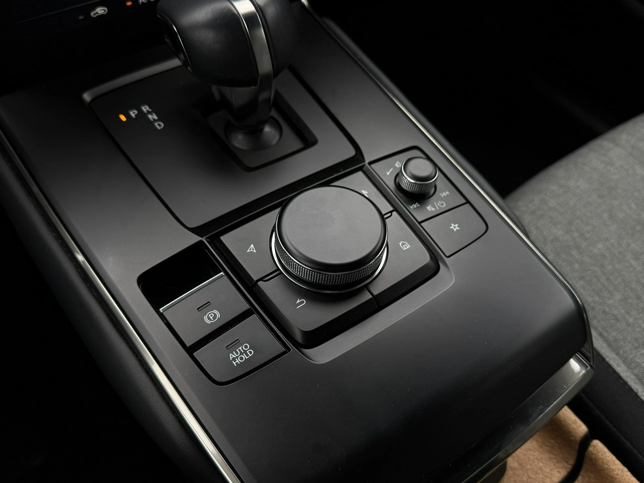 Mazda MX-30 - Zdjęcie 13