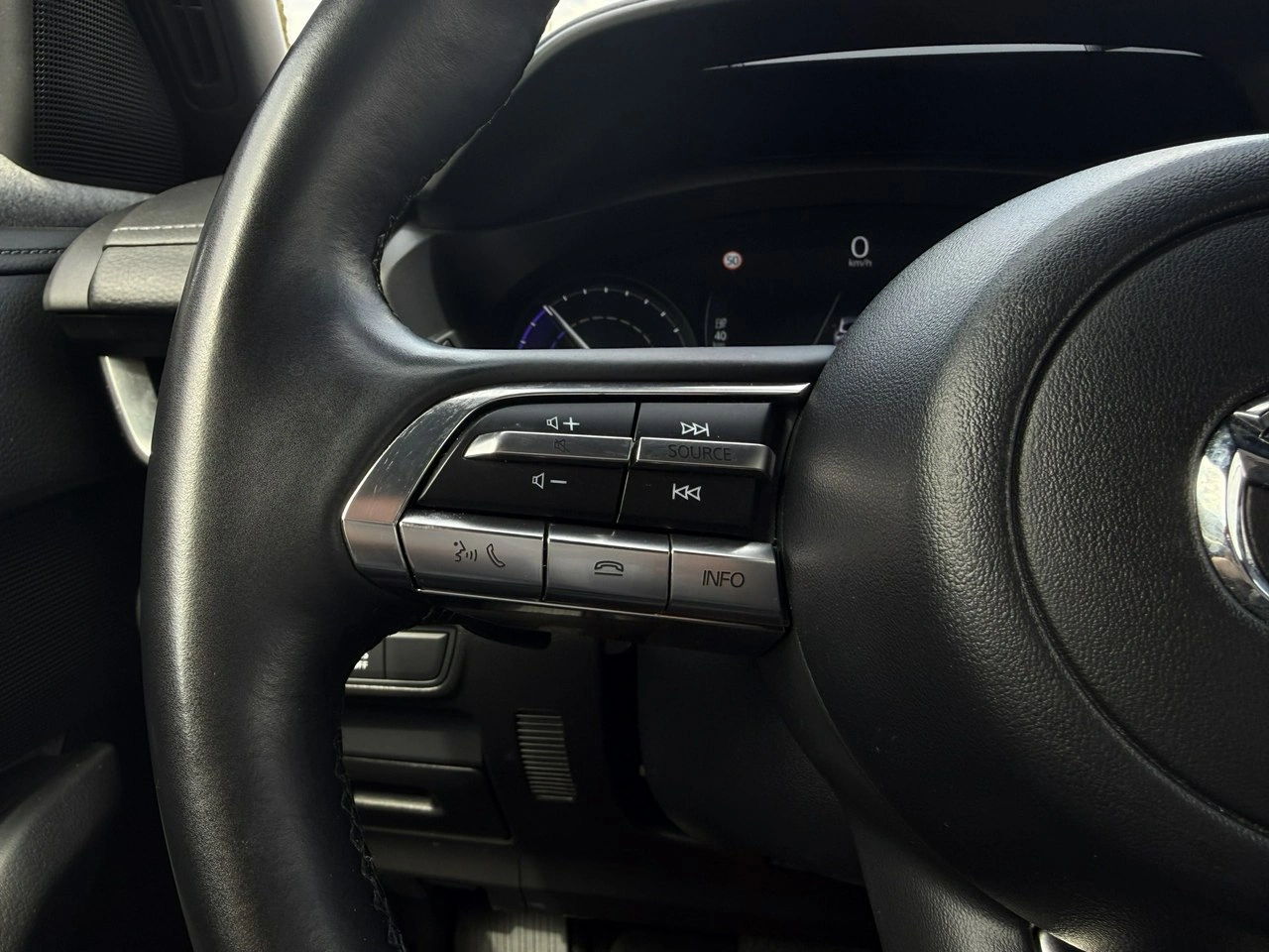 Mazda MX-30 - Zdjęcie 18