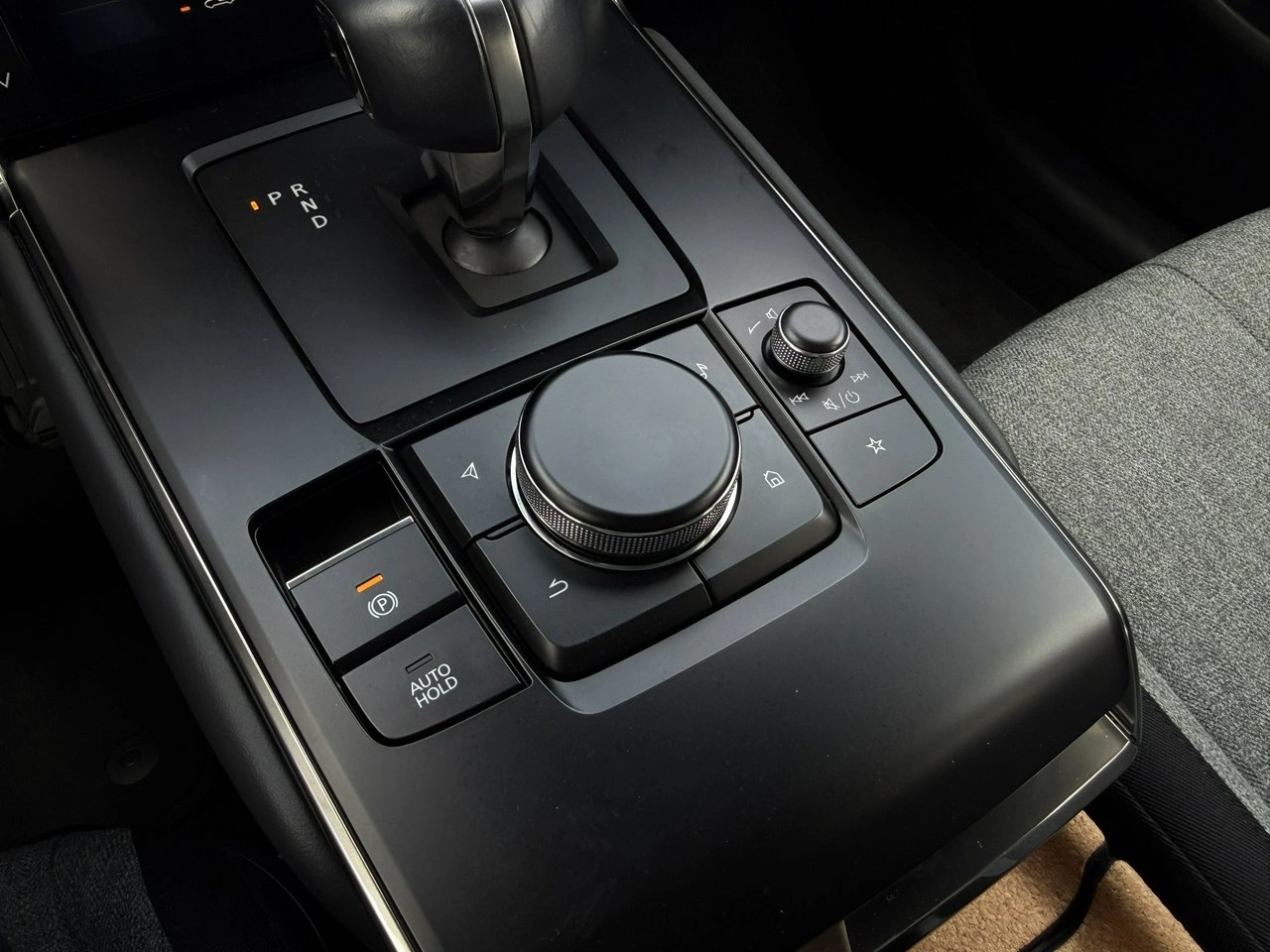 Mazda MX-30 - Zdjęcie 29